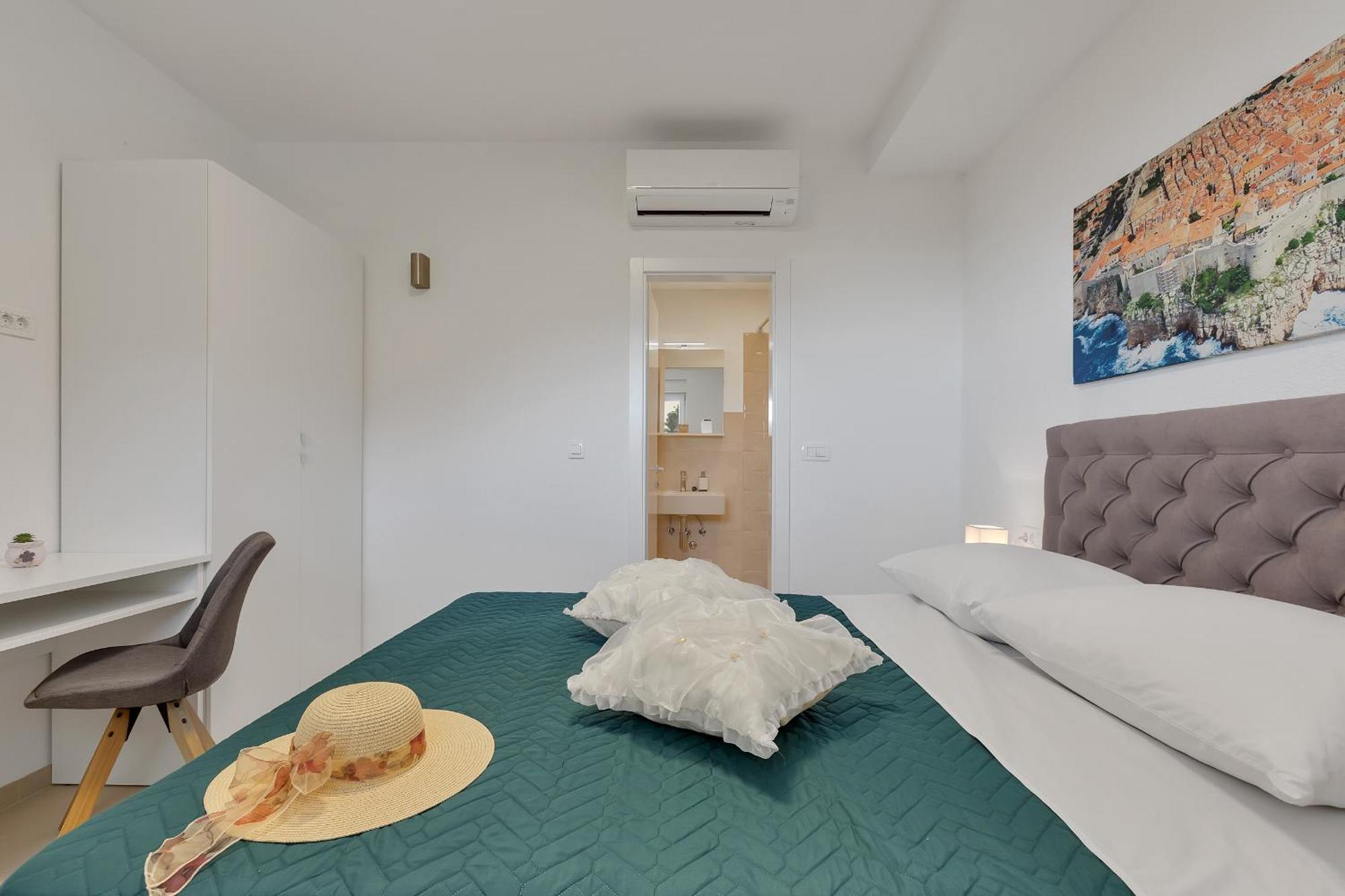 Golden Horizon Retreat Apartment Podgora Exterior foto